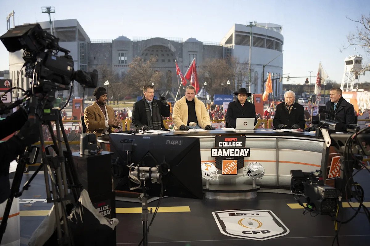 Week-by-week predictions for 2025 ESPN ‘College GameDay’ locations Week-by-week predictions for 2025 ESPN ‘College GameDay’ locations