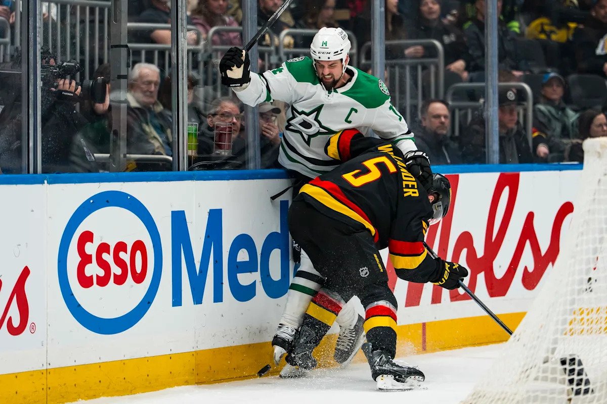 Canucks Collapse After The First Period, Fall 6-1 To The Stars Canucks Collapse After The First Period, Fall 6-1 To The Stars