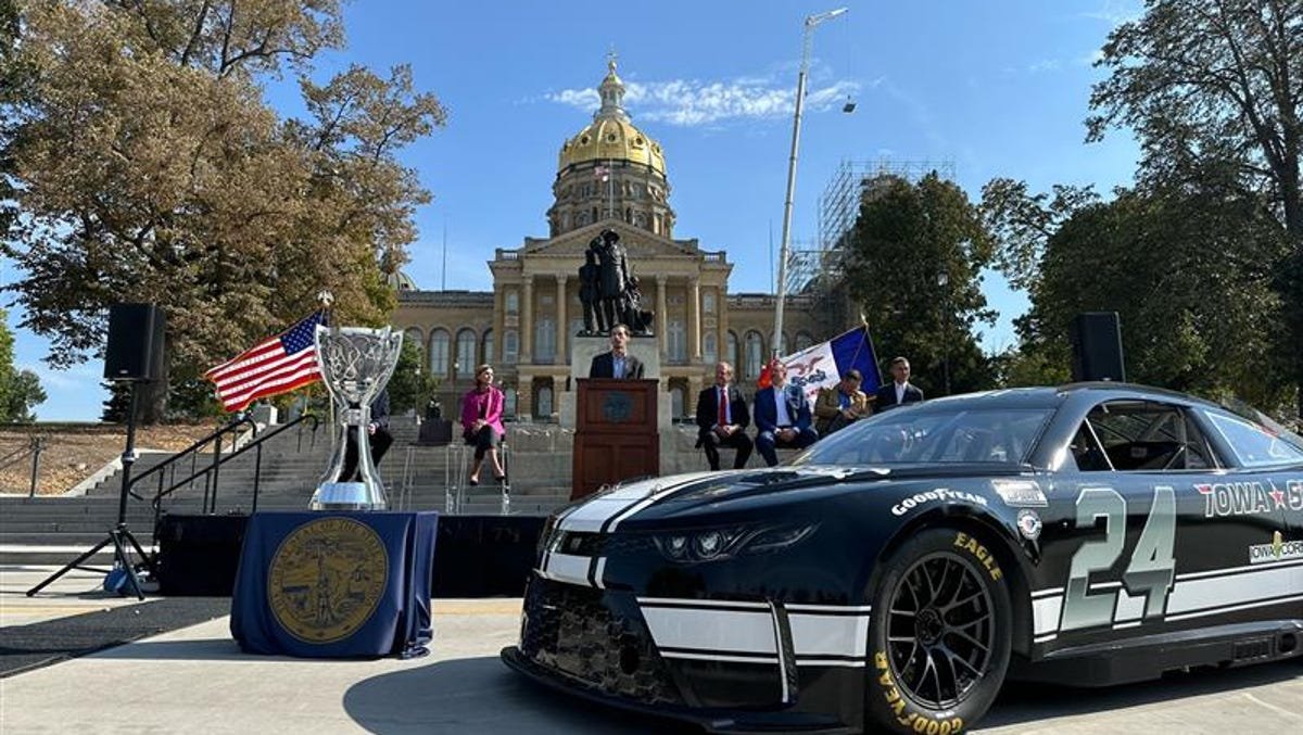 NASCAR to hold fan fest in downtown Des Moines before Cup Series race NASCAR to hold fan fest in downtown Des Moines before Cup Series race