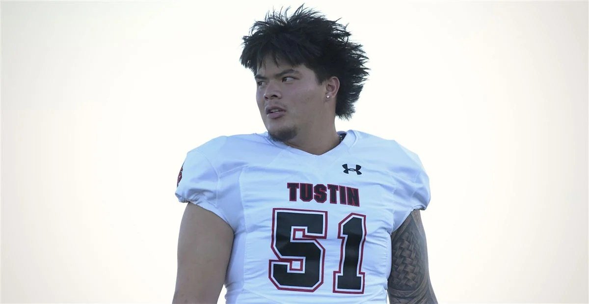 #Woof!: UW Lands Top 200 Recruit #Woof!: UW Lands Top 200 Recruit