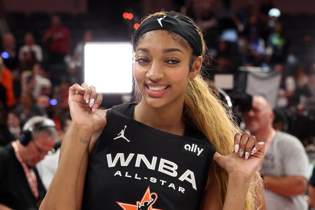 Angel Reese Had One Word for Paige Bueckers After All-Star Game Angel Reese Had One Word for Paige Bueckers After All-Star Game