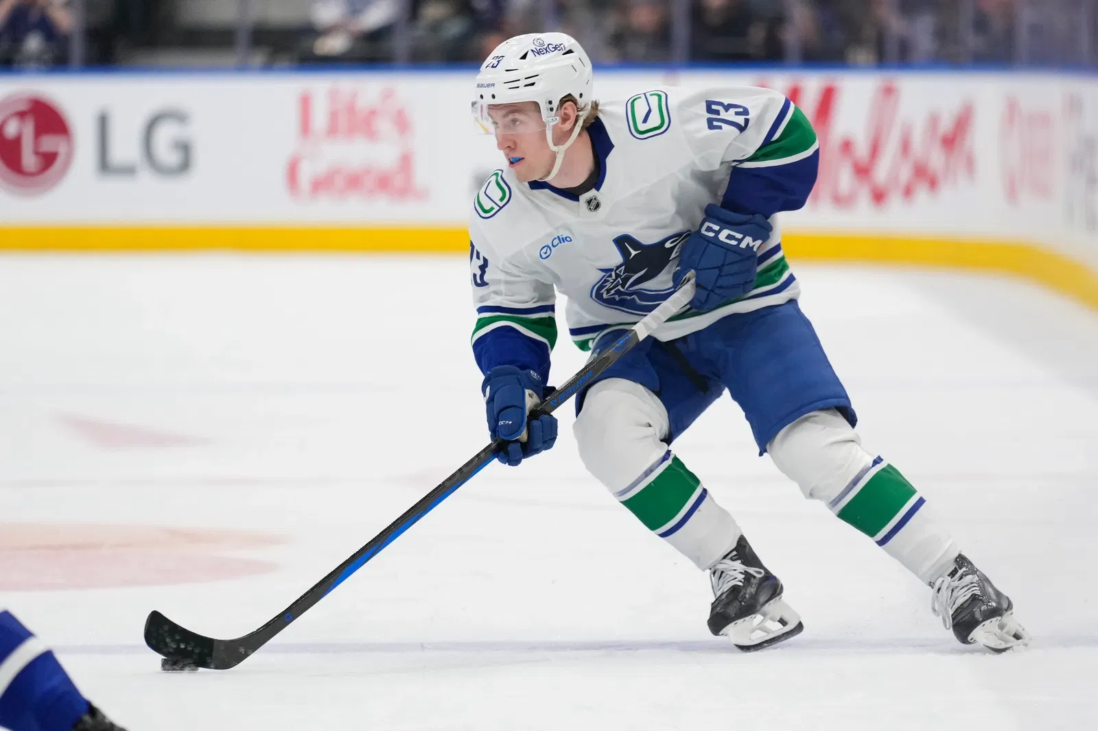 Vancouver Canucks 2025–26 Player Preview: Jonathan Lekkerimäki Vancouver Canucks 2025–26 Player Preview: Jonathan Lekkerimäki