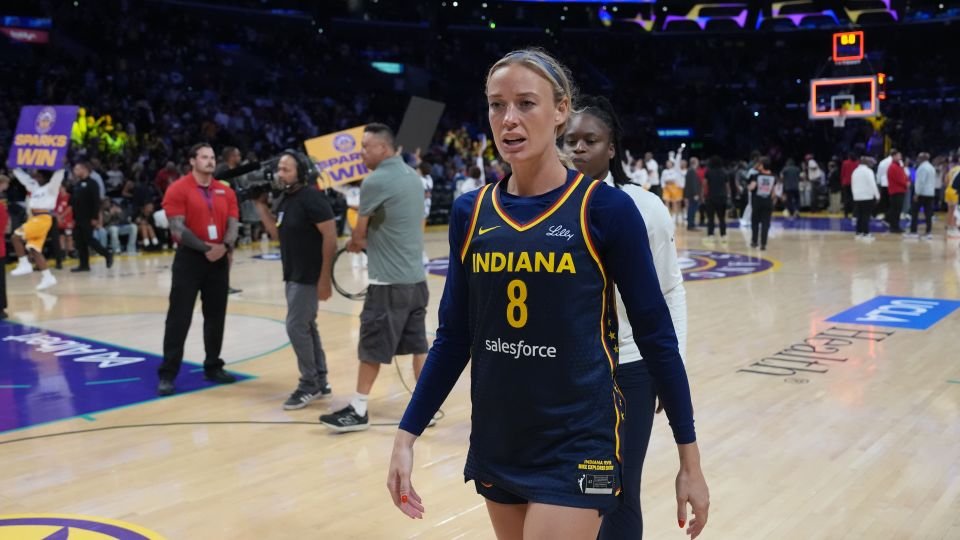 Another sex toy thrown onto WNBA court, this time appears to hit Indiana Fever guard Sophie Cunningham