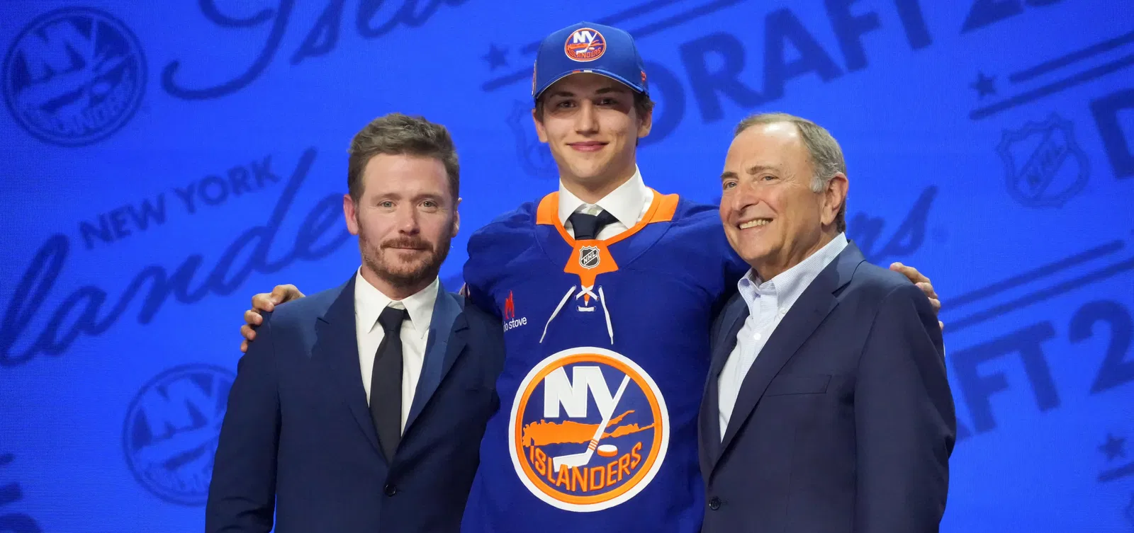 Islanders Sign Victor Eklund But He’s Probably Returning To Sweden Too Islanders Sign Victor Eklund But He’s Probably Returning To Sweden Too