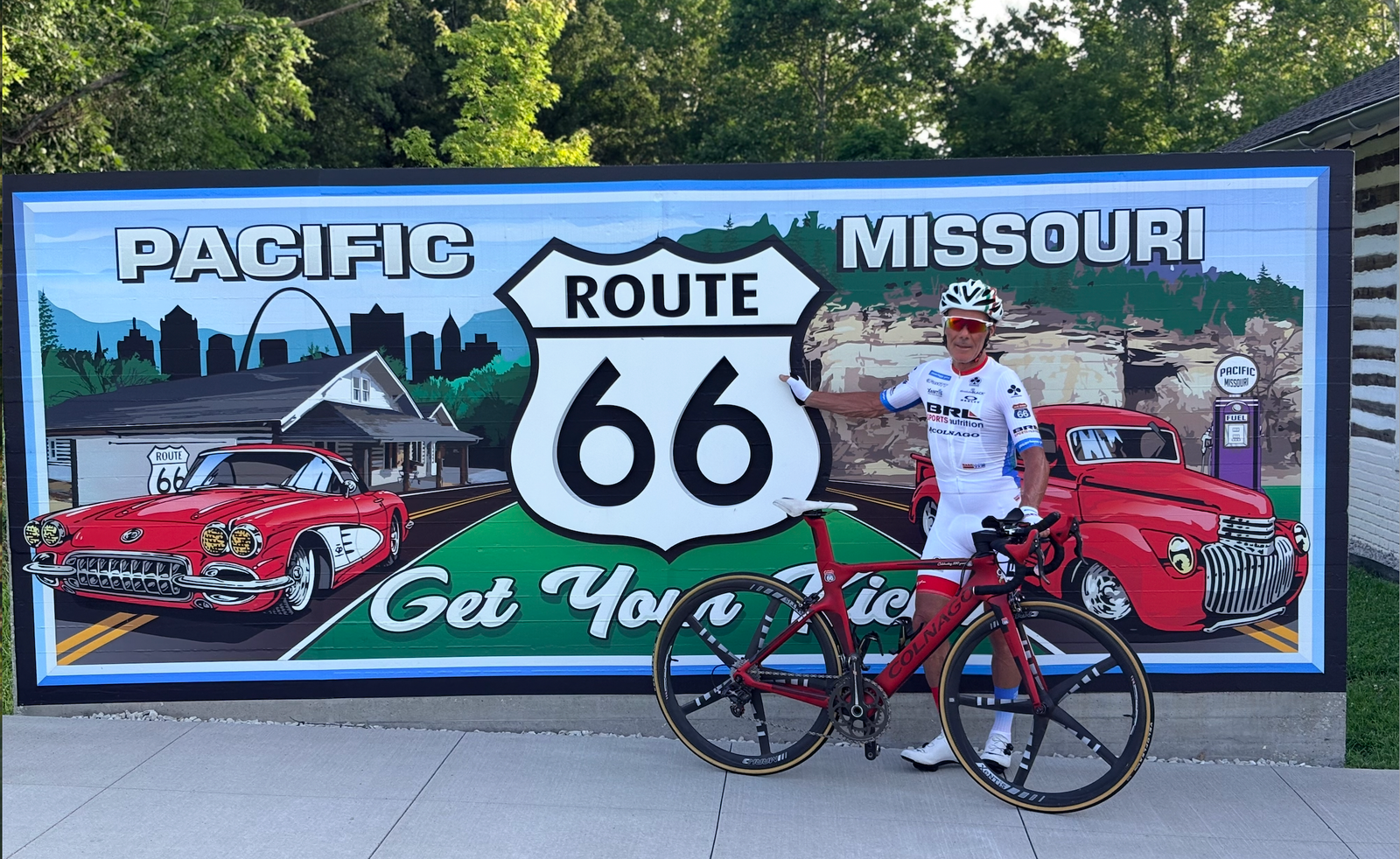 ‘It had me on the ropes’ – 66-year-old rides from Santa Monica to Chicago in 10 days for new Route 66 record ‘It had me on the ropes’ – 66-year-old rides from Santa Monica to Chicago in 10 days for new Route 66 record