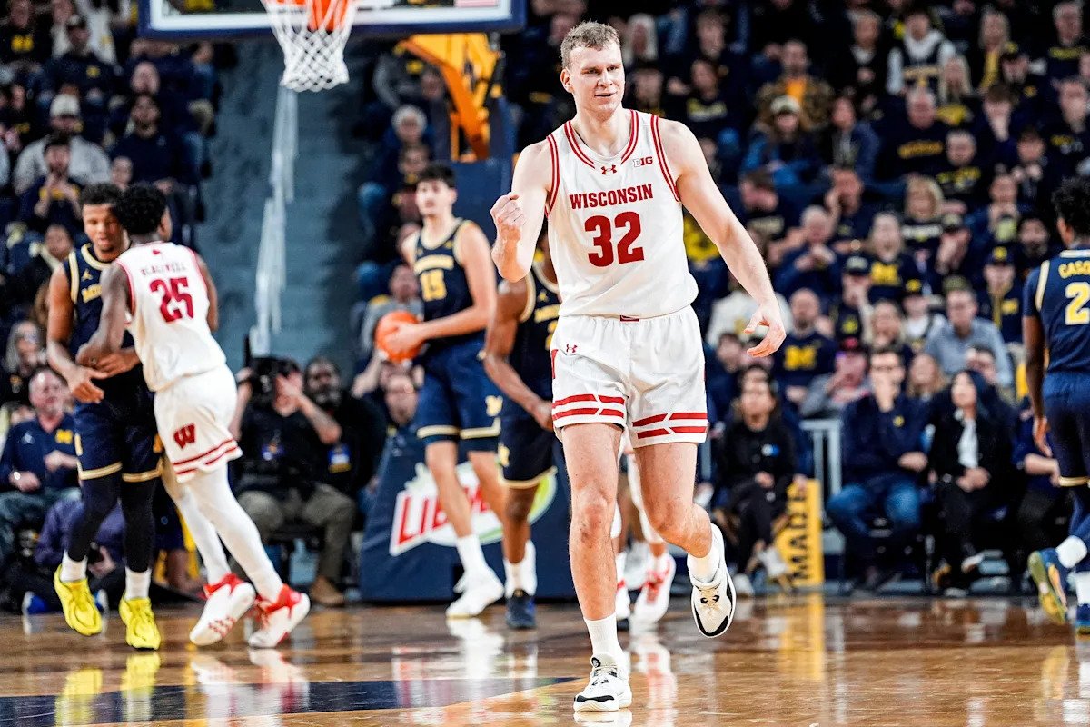 How Wisconsin’s 2026-27 roster looks as John Blackwell enters transfer portal How Wisconsin’s 2026-27 roster looks as John Blackwell enters transfer portal