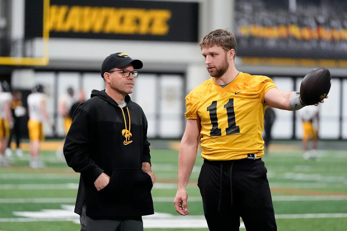 Iowa football QB Mark Gronowski receives deflating Big Ten ranking from On3 Iowa football QB Mark Gronowski receives deflating Big Ten ranking from On3