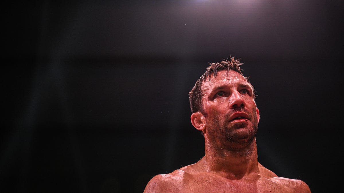 Luke Rockhold goes off on bareknuckle boxing: It’s a ‘dumbass sport’