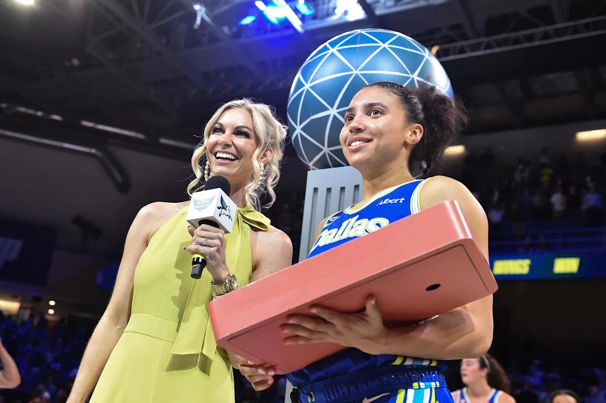 NY Liberty vs. Dallas Wings preview: A holiday back-to-back with Sabrina! NY Liberty vs. Dallas Wings preview: A holiday back-to-back with Sabrina!