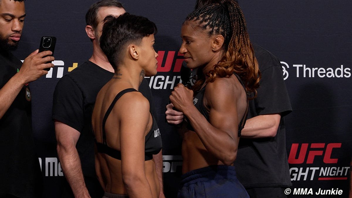 Iasmin Lucindo vs. Angela Hill pick, start time Iasmin Lucindo vs. Angela Hill pick, start time