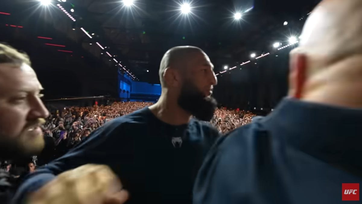 UFC 319 'Embedded,' No. 6: Before, during and after that intense DDP-Chimaev faceoff