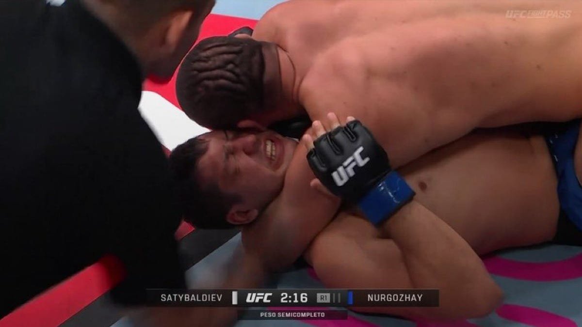 Ultra rare submission kicks off prelims