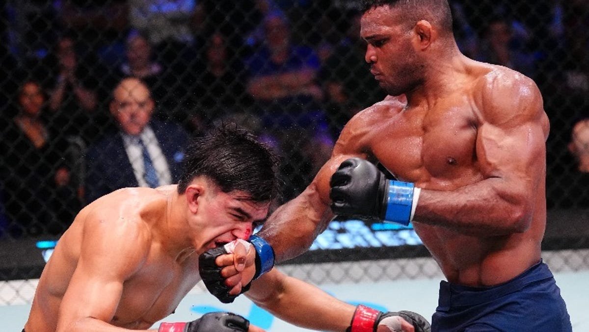 Manoel Sousa rallies for late TKO of Cristian Perez