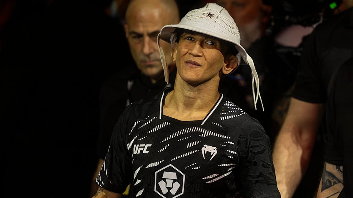 Virna Jandiroba starts climb back after UFC 321 loss to Mackenzie Dern