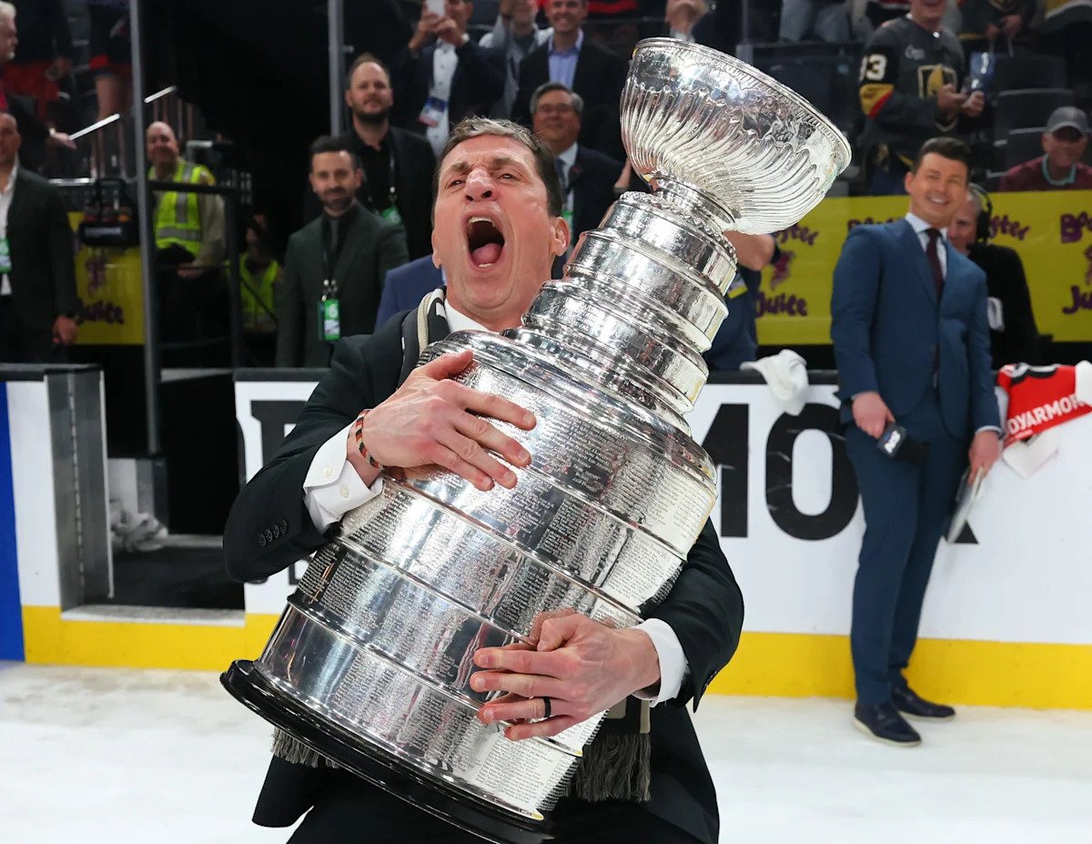 Watch: Rod Brind’Amour lifts Stanley Cup 20 years apart as captain, coach Watch: Rod Brind’Amour lifts Stanley Cup 20 years apart as captain, coach