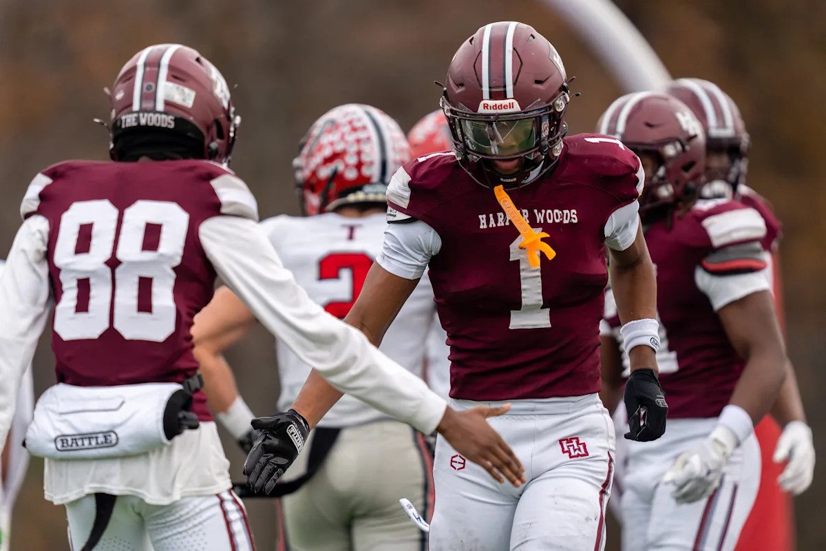 Michigan loses out to Oregon for 5-star Harper Woods WR Dakota Guerrant Michigan loses out to Oregon for 5-star Harper Woods WR Dakota Guerrant
