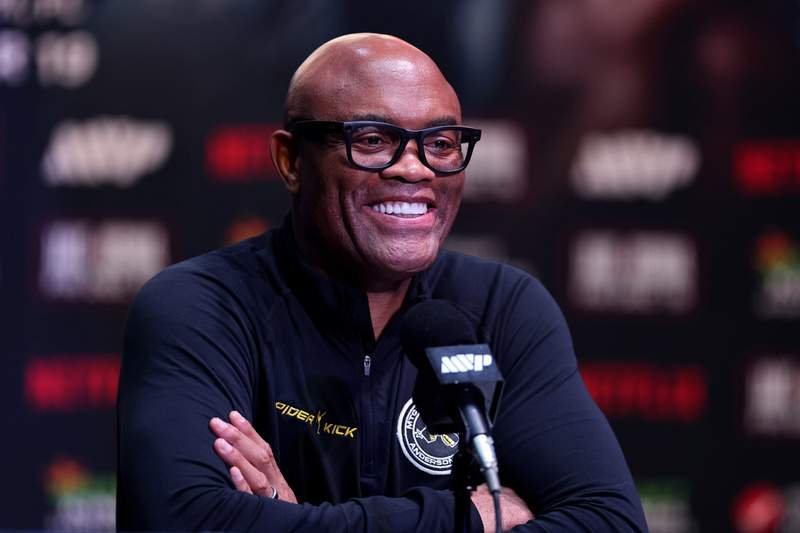 Anderson Silva fires back at Dana White: Explosive clarification rocks the MMA world Anderson Silva fires back at Dana White: Explosive clarification rocks the MMA world