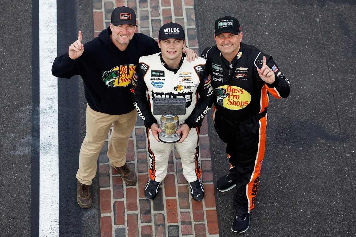 Carson Kvapil earns emotional first NASCAR O’Reilly win in historic day for JRM Carson Kvapil earns emotional first NASCAR O’Reilly win in historic day for JRM