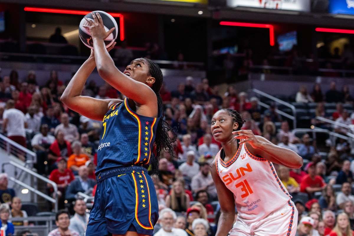 Fever Star Gets Tips From WNBA Star Tina Charles Following a Win Fever Star Gets Tips From WNBA Star Tina Charles Following a Win