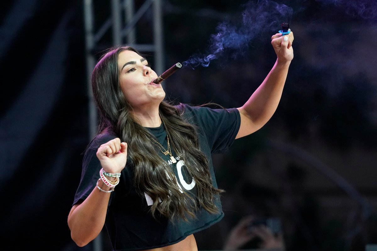 Kelsey Plum Names ‘Underrated’ Player After Beating Caitlin Clark-Less Fever Kelsey Plum Names ‘Underrated’ Player After Beating Caitlin Clark-Less Fever