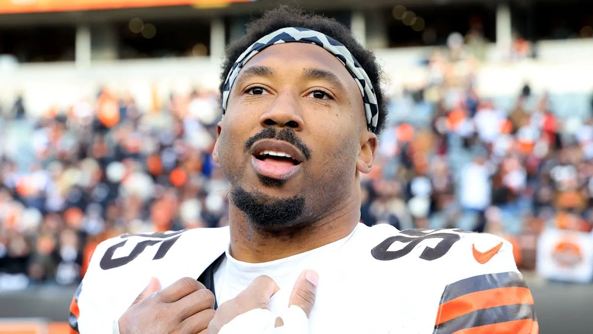Garrett joins Rams as Beckham Jr returns to Giants Garrett joins Rams as Beckham Jr returns to Giants