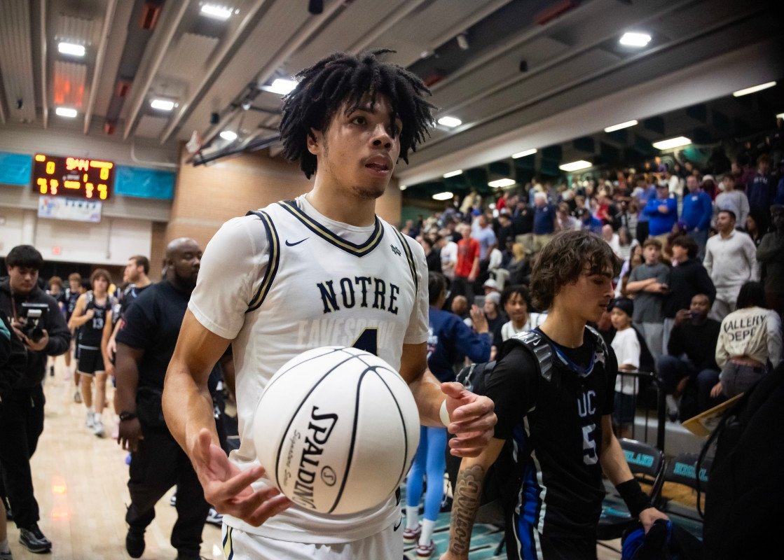 No. 1 College Basketball Recruit Makes Major Recruiting Decision on Sunday No. 1 College Basketball Recruit Makes Major Recruiting Decision on Sunday