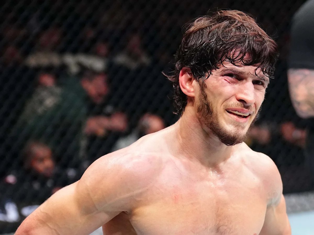 Movsar Evloev played with fire at UFC London, but was it enough? Movsar Evloev played with fire at UFC London, but was it enough?