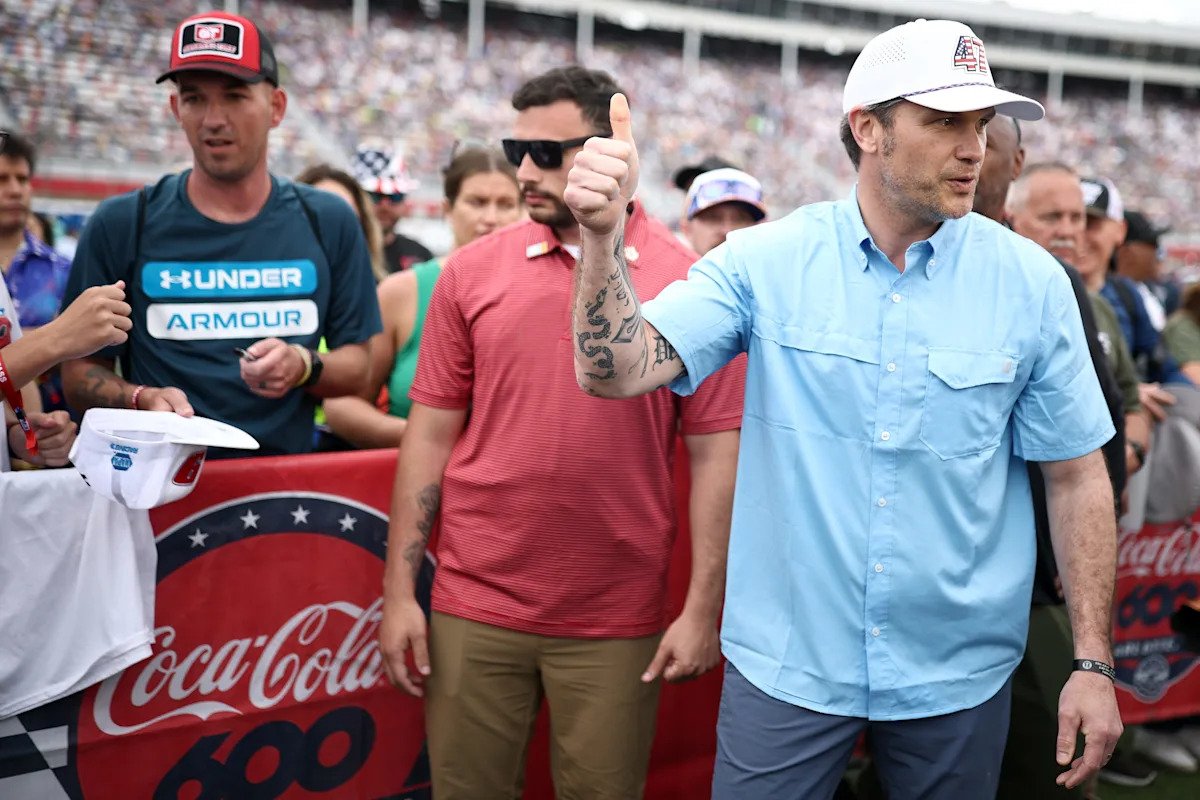 Pete Hegseth to waive green flag at NASCAR’s race on Naval Base Coronado Pete Hegseth to waive green flag at NASCAR’s race on Naval Base Coronado