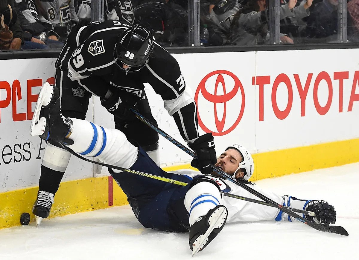 Thorburn’s Blues Promotion Explains Jets Alumni Absence Thorburn’s Blues Promotion Explains Jets Alumni Absence