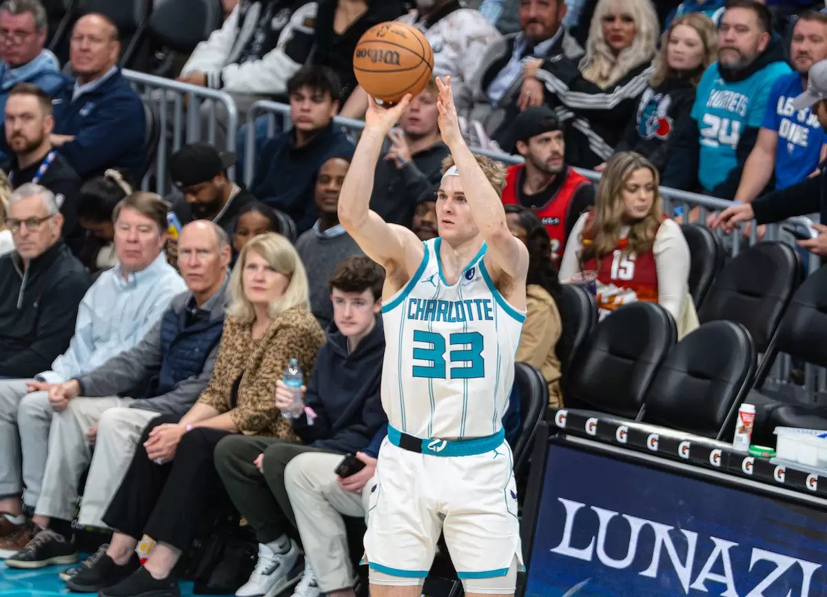 Liam McNeeley, Ryan Kalkbrenner impress Hornets coaches Liam McNeeley, Ryan Kalkbrenner impress Hornets coaches
