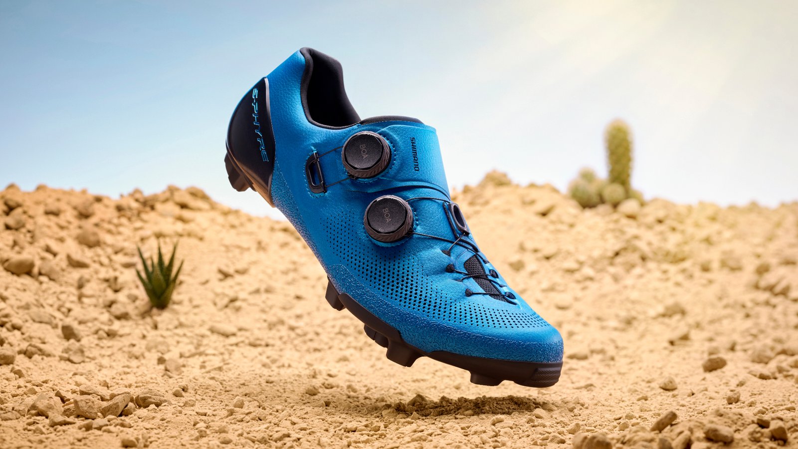 Shimano’s gravel racing shoes borrow heavily from road and feature a new grippier cleat system it’s calling “revolutionary”