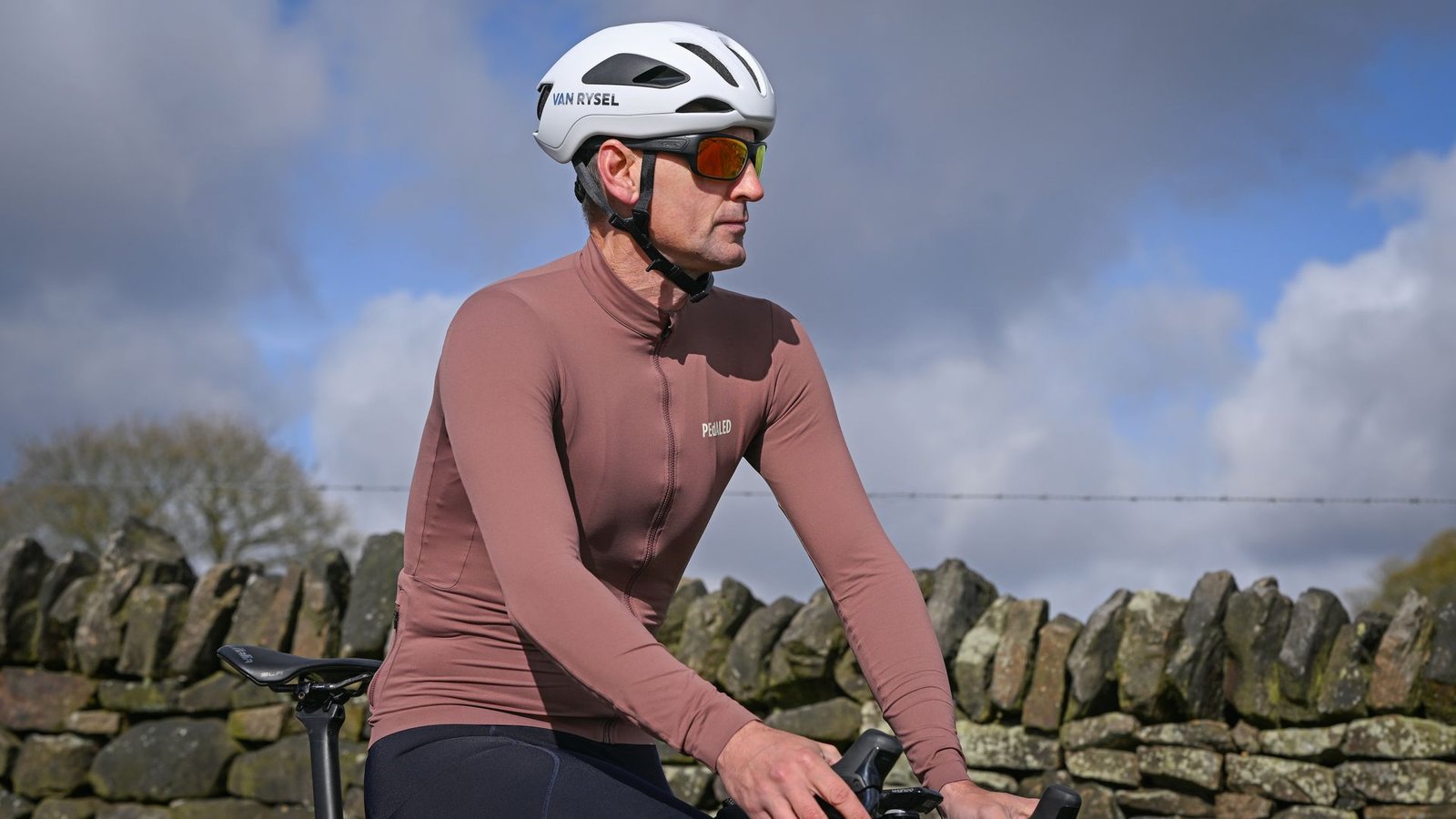 PEdALED Element Long Sleeve Jersey review: a minimalist alternative for cool-weather rides PEdALED Element Long Sleeve Jersey review: a minimalist alternative for cool-weather rides