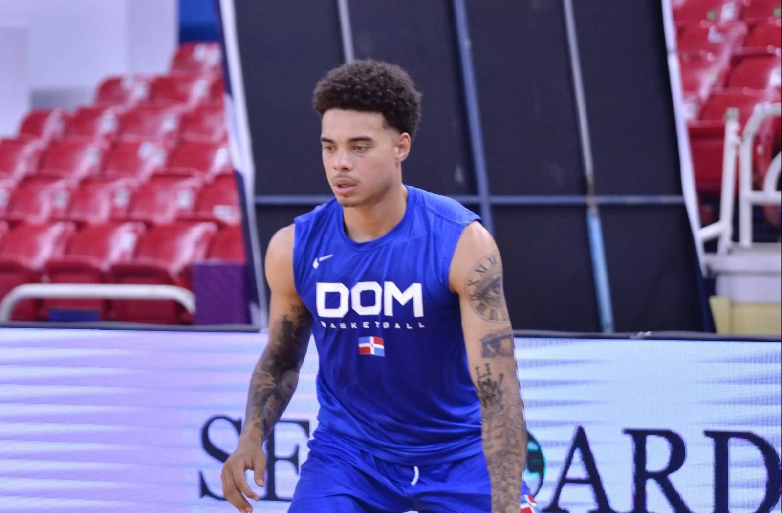 Pelicans waive Lester Quinones Pelicans waive Lester Quinones