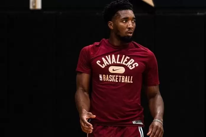 Donovan Mitchell compares James Harden to NBA legends Donovan Mitchell compares James Harden to NBA legends