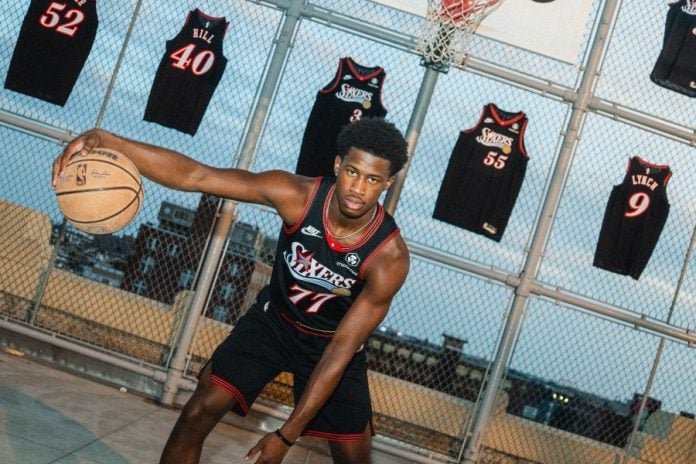 Kelly Oubre Jr. on VJ Edgecombe: “The sky is beyond the limit for him” Kelly Oubre Jr. on VJ Edgecombe: “The sky is beyond the limit for him”