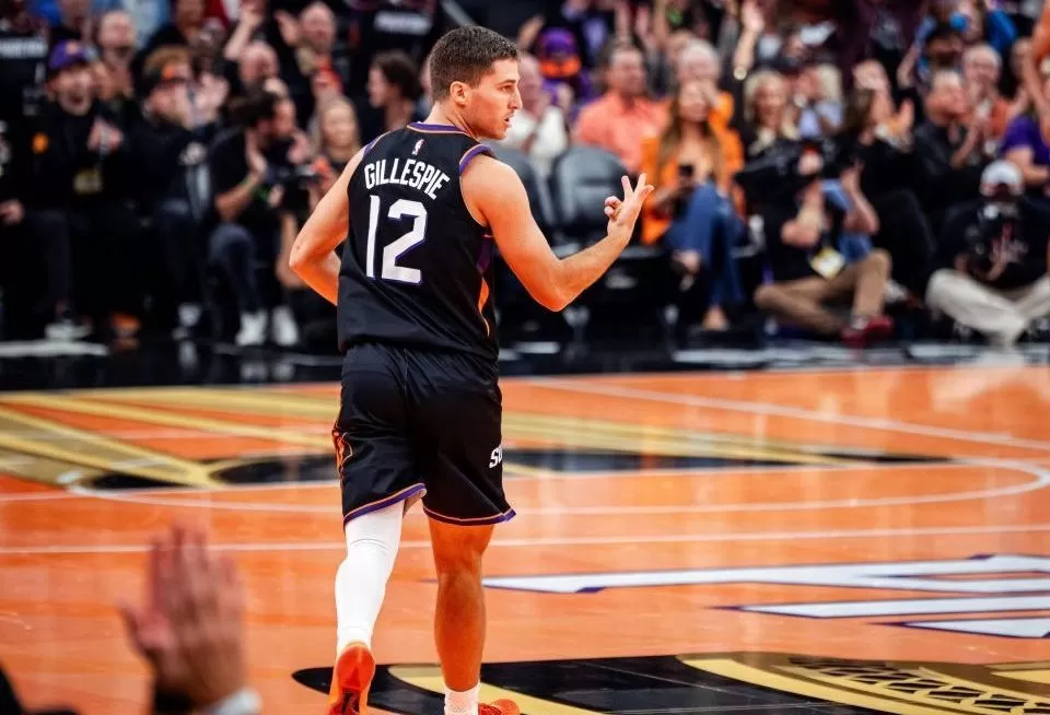 Suns prioritize keeping Collin Gillespie and Jordan Goodwin Suns prioritize keeping Collin Gillespie and Jordan Goodwin