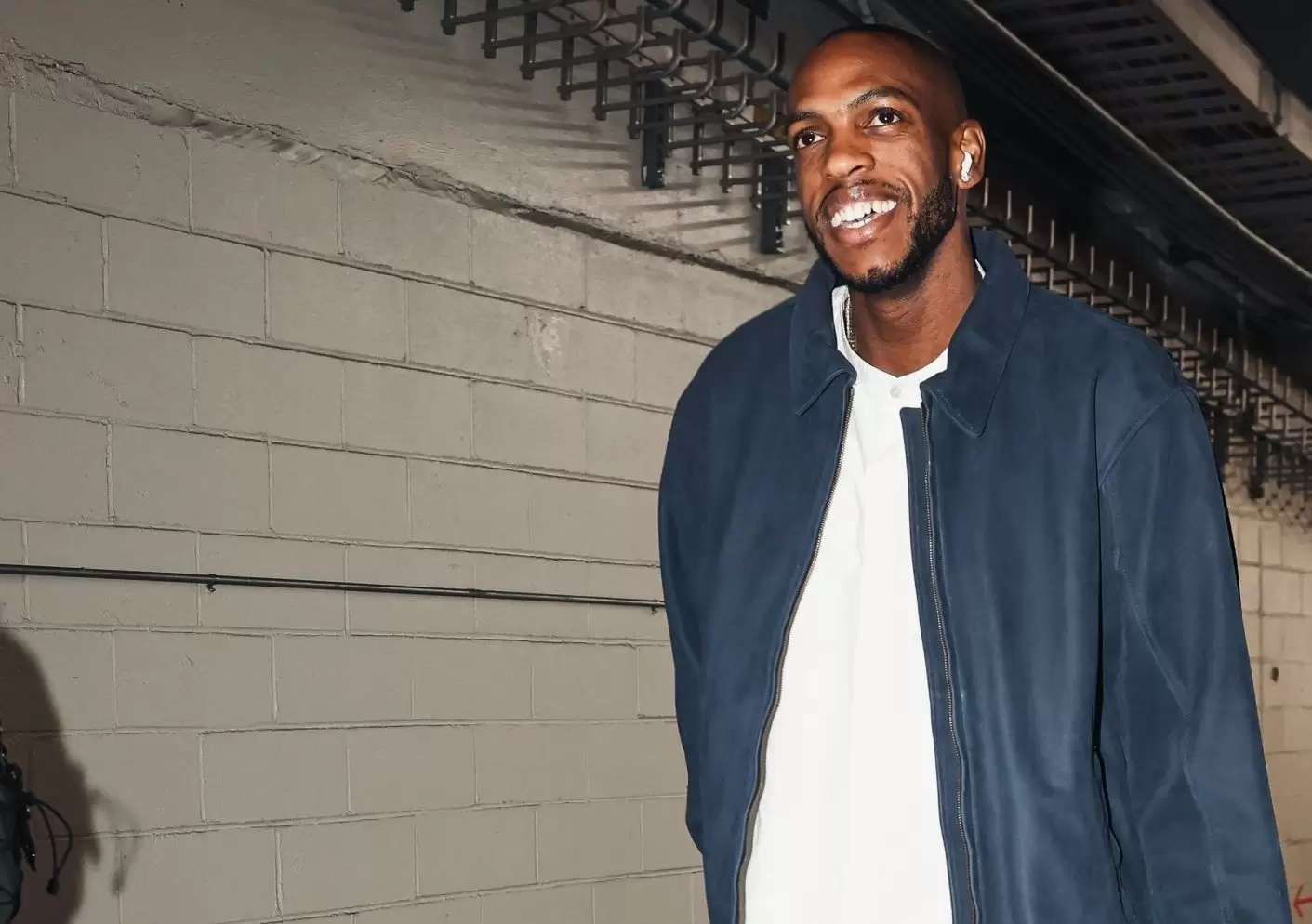 Mavericks interested in keeping Khris Middleton Mavericks interested in keeping Khris Middleton