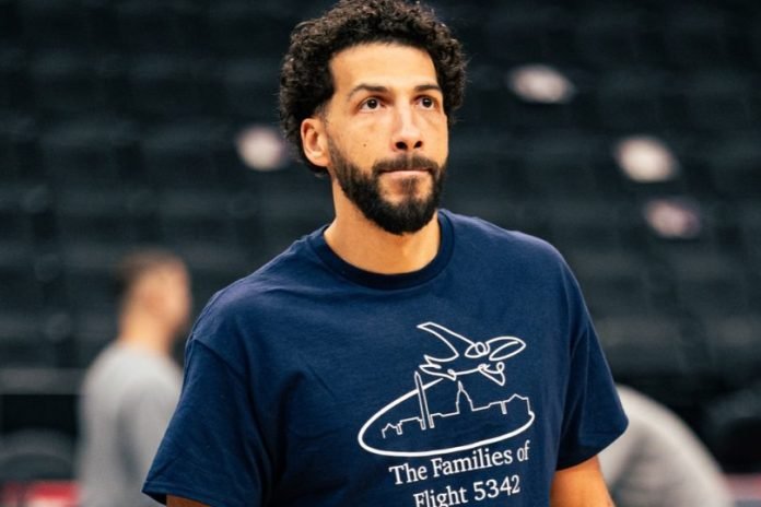 Tre Johnson: Anthony Gill’s everything for this team Tre Johnson: Anthony Gill’s everything for this team