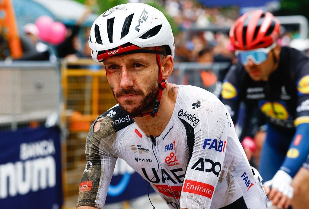 British GC hopeful Adam Yates leaves the Giro d’Italia after huge stage 2 crash causes mass abandons British GC hopeful Adam Yates leaves the Giro d’Italia after huge stage 2 crash causes mass abandons