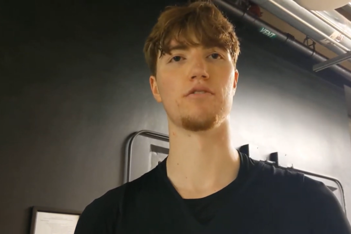 Lawson Lovering agrees to Grizzlies contract Lawson Lovering agrees to Grizzlies contract