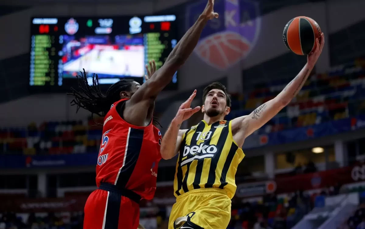 EuroLeague stars split on final shot decision EuroLeague stars split on final shot decision