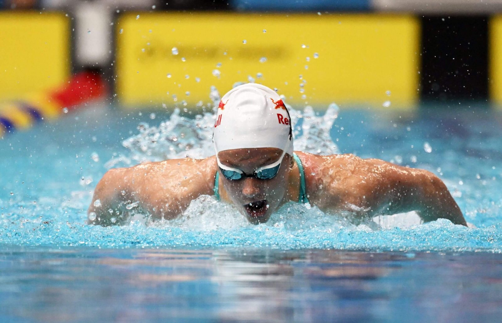 Summer McIntosh Blasts U.S. Open Record in 200 Fly Summer McIntosh Blasts U.S. Open Record in 200 Fly