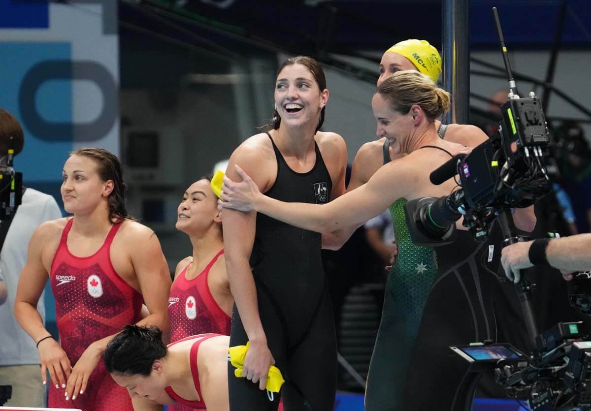 Meg Harris Claims Gold in 50 Freestyle at World Championships