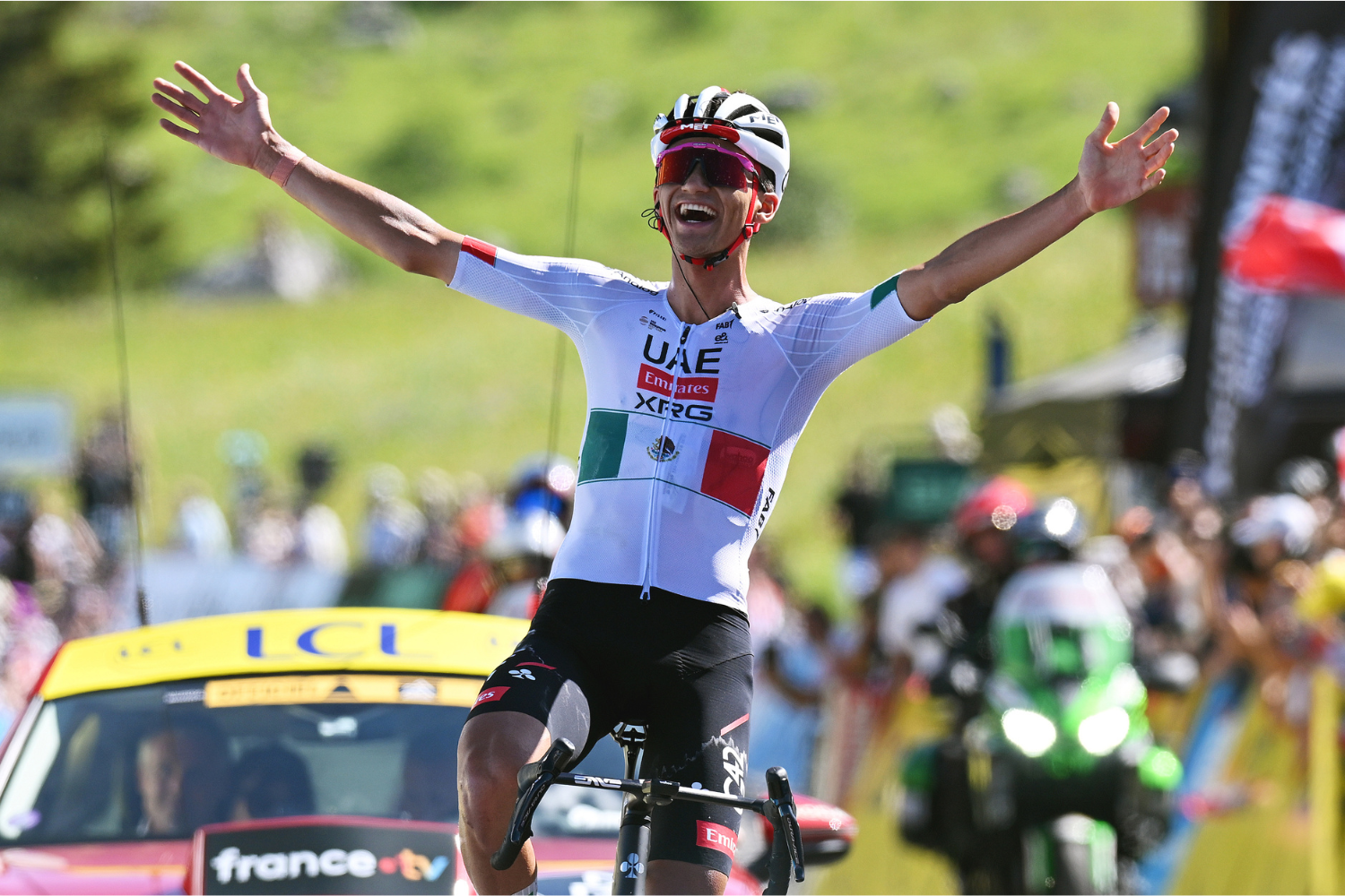 Issac Del Toro wins Tour Auvergne-Rhône-Alpes after dominating final stage Issac Del Toro wins Tour Auvergne-Rhône-Alpes after dominating final stage