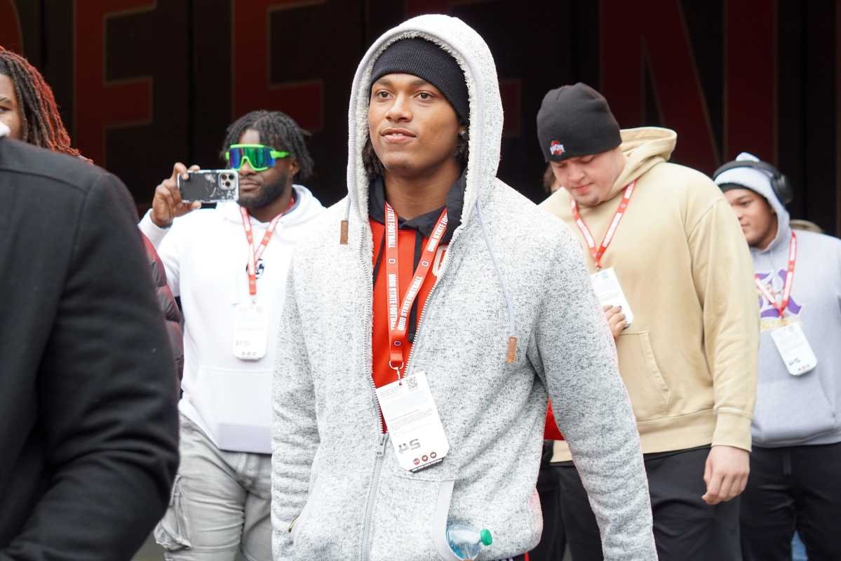 Top-Ranked Linebacker Gets Honest Before Oregon Official Visit Top-Ranked Linebacker Gets Honest Before Oregon Official Visit