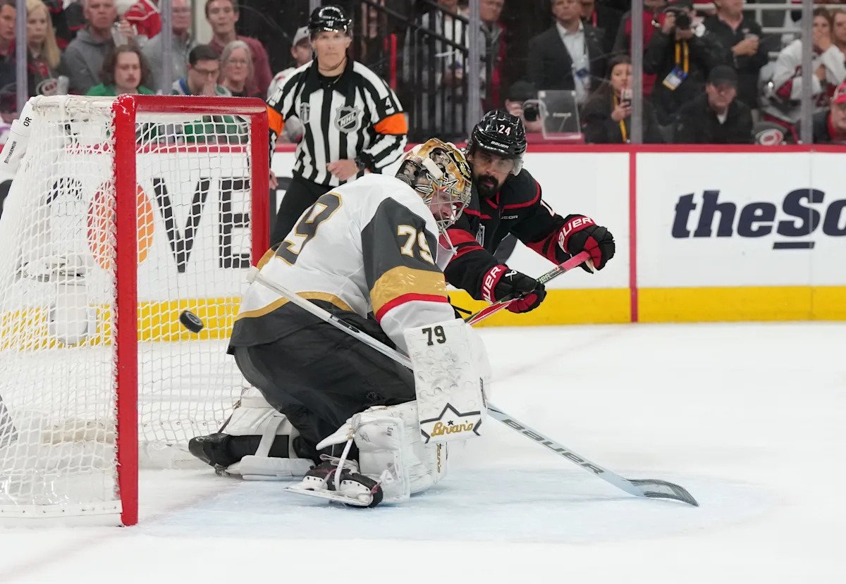 Golden Knights goalie Carter Hart: Hurricanes fans’ chants ‘just noise’ Golden Knights goalie Carter Hart: Hurricanes fans’ chants ‘just noise’