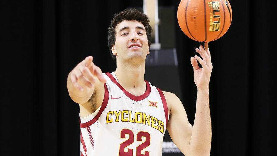Could Milan Momcilovic break a college basketball record held by Steph Curry? Could Milan Momcilovic break a college basketball record held by Steph Curry?