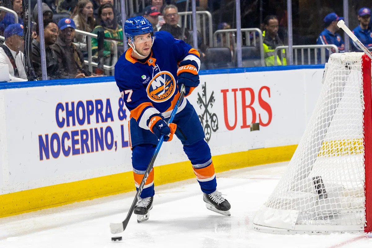 Tony DeAngelo to miss 1-2 weeks in Islanders crusher during playoff push Tony DeAngelo to miss 1-2 weeks in Islanders crusher during playoff push