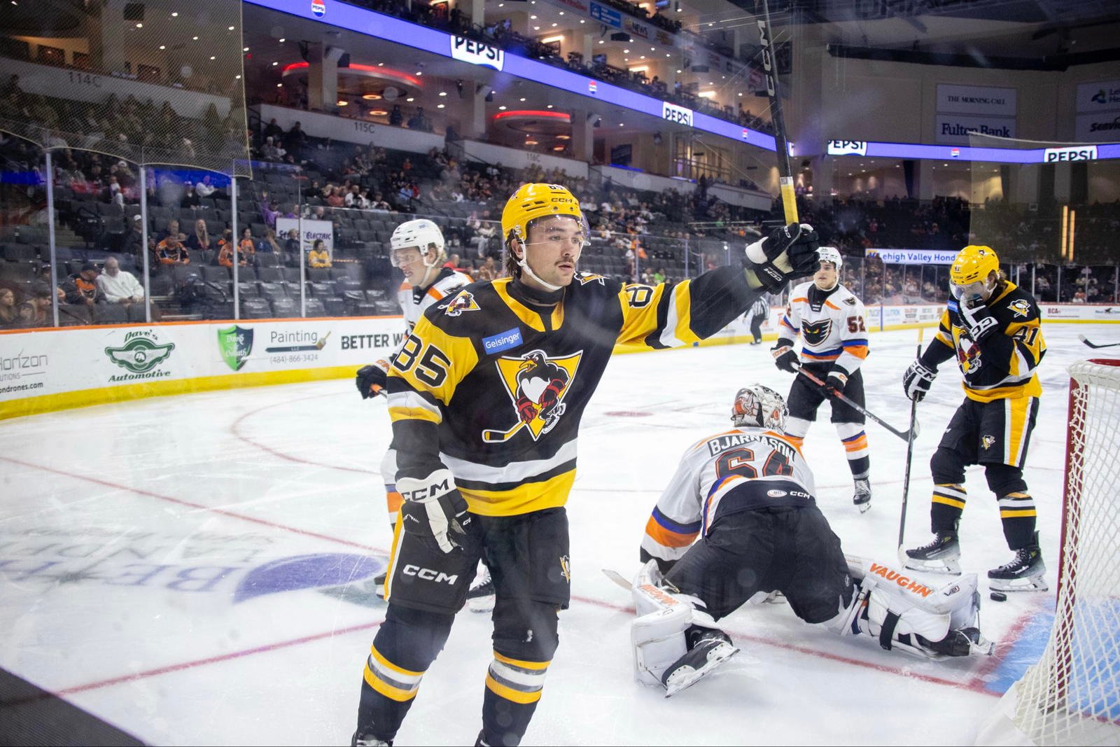 WBS Penguins Start Strong, Take Both Games Of Weekend Swing WBS Penguins Start Strong, Take Both Games Of Weekend Swing