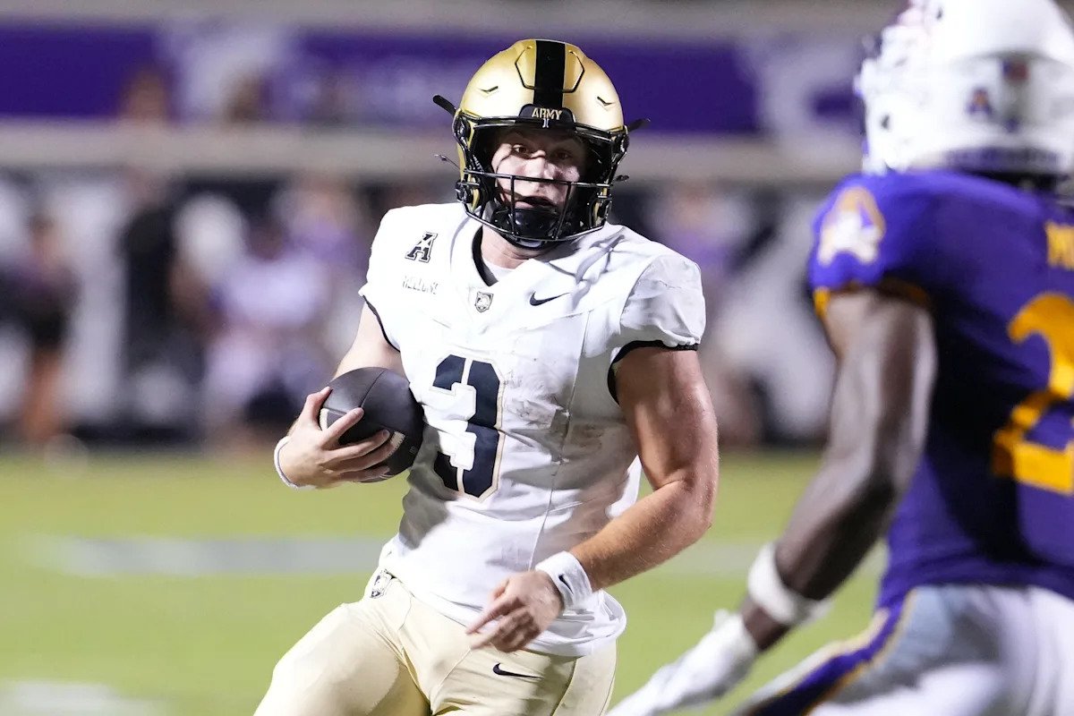 Army will continue utilizing two quarterbacks but starting nod must be earned each week